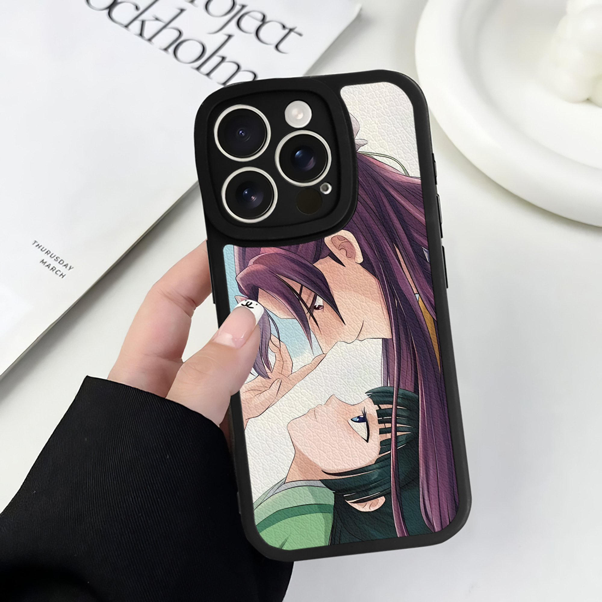 薬屋のひとりごと The Apothecary Diaries 【iPhone 16シリーズ対応】シリコンスマホケース（レザー調） 材質：シリコン